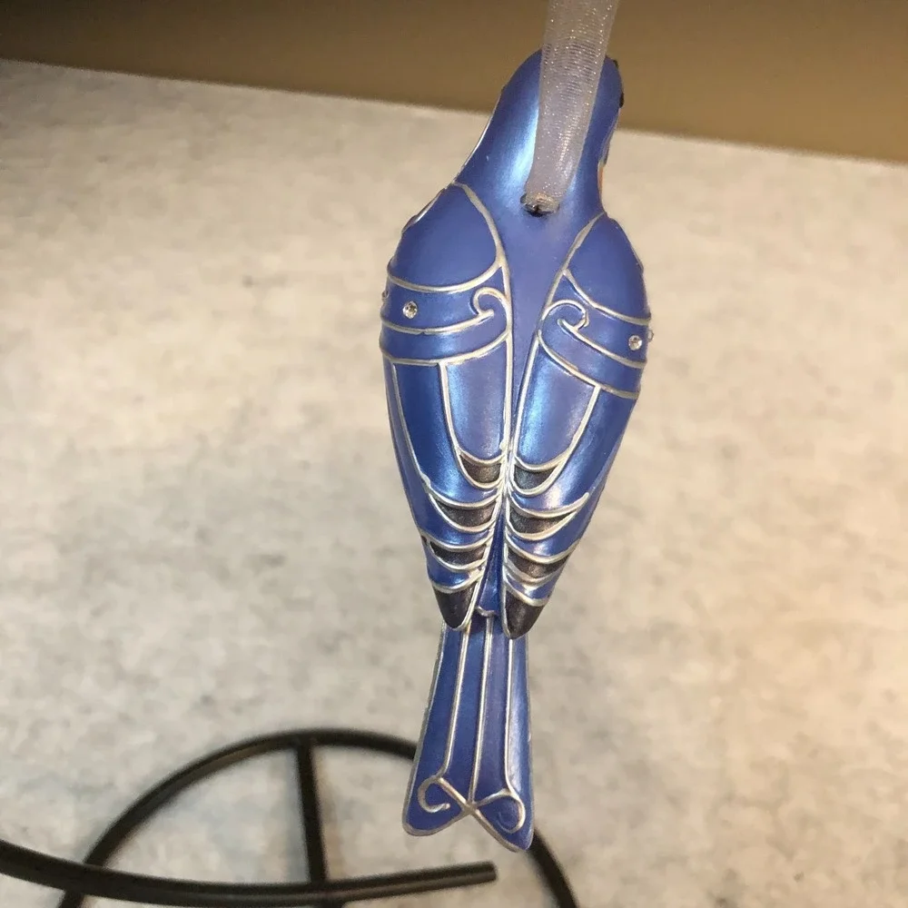 Hallmark Keepsake~2010 Eastern BlueBird~The Beauty of Birds Ornament~6th